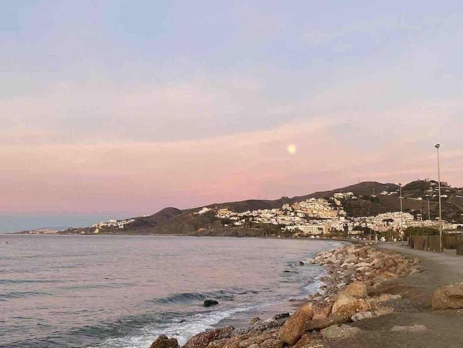 נרחה Apartamentos Rio Marinas 15 Playazo Beach מראה חיצוני תמונה